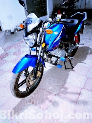 SUZUKI GSX-125